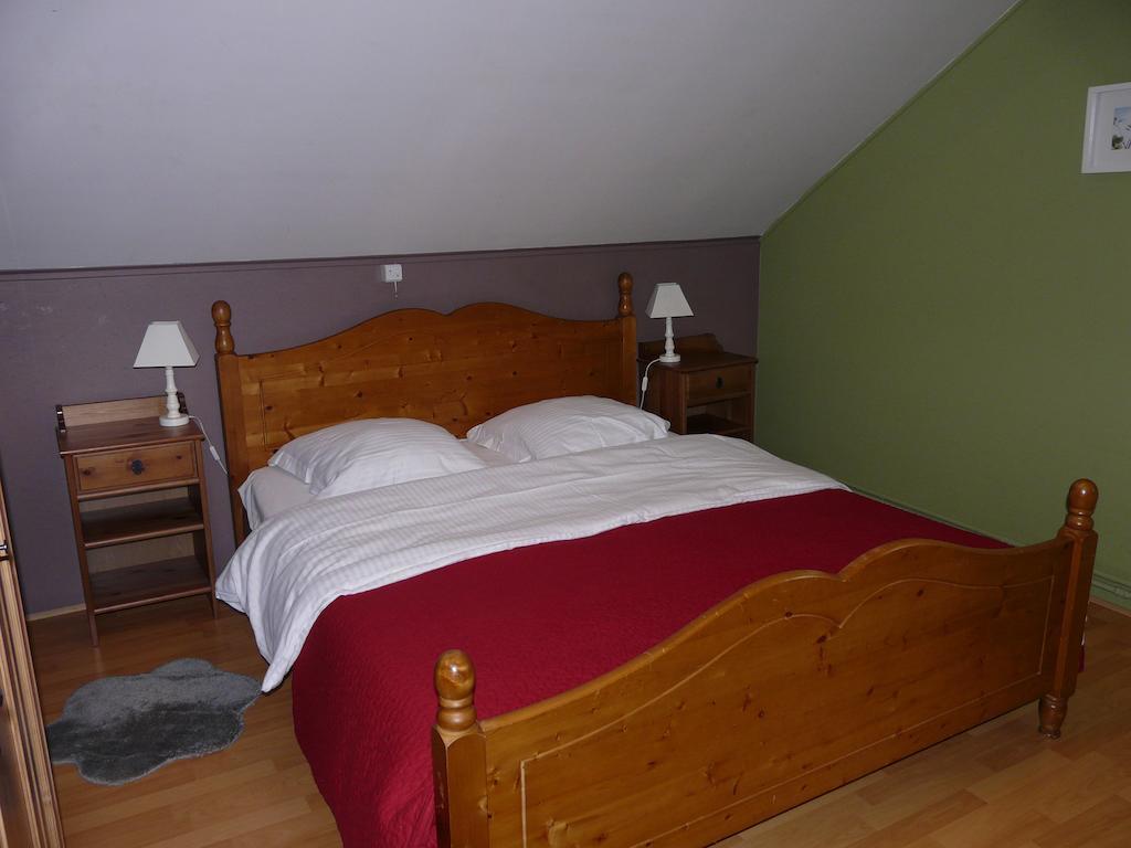 Bed En Breakfast Le Freyr Dinant Exterior foto
